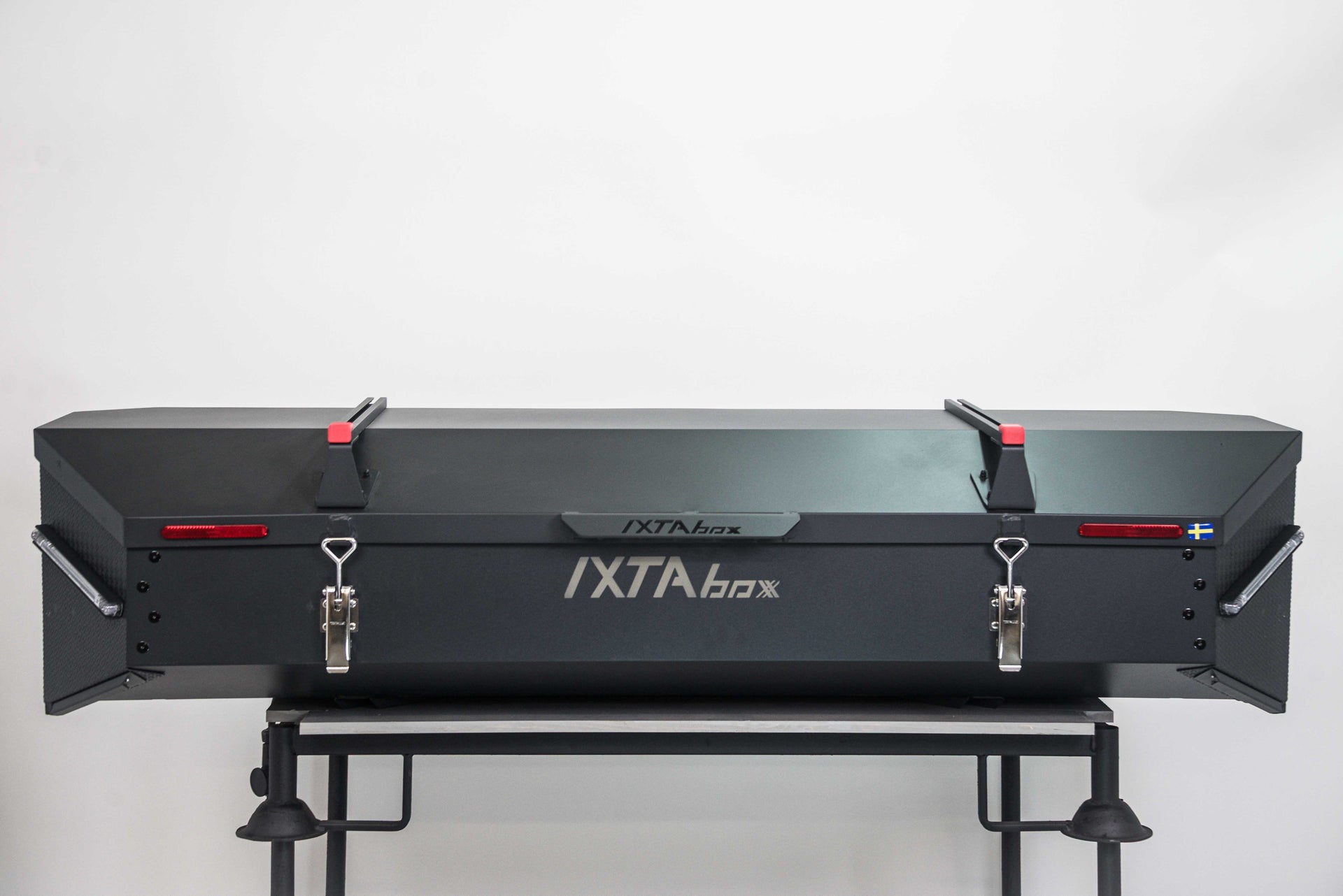 IXTAbox 2024 Streamline – Pre-Loved 01 - IXTAbox